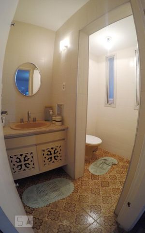 Casa para alugar com 360m², 4 quartos e 4 vagasLavabo
