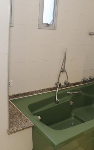 Casa para alugar com 360m², 4 quartos e 4 vagasBanheiro do Quarto 1