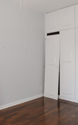 Casa para alugar com 360m², 4 quartos e 4 vagasQuarto 3 - Armários