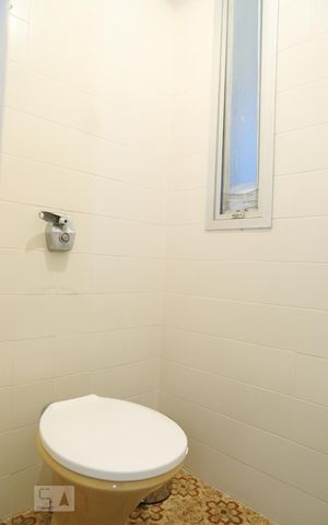 Casa para alugar com 360m², 4 quartos e 4 vagasLavabo