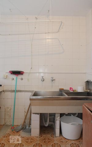 Casa para alugar com 360m², 4 quartos e 4 vagasDespensa