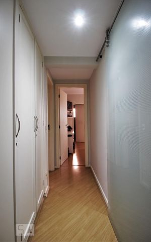 Apartamento à venda com 203m², 4 quartos e 4 vagasCorredor