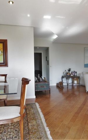 Apartamento à venda com 203m², 4 quartos e 4 vagasSala