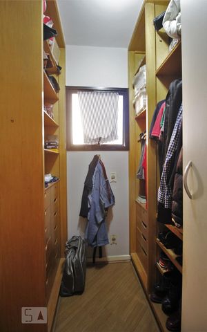 Apartamento à venda com 203m², 4 quartos e 4 vagasCloset