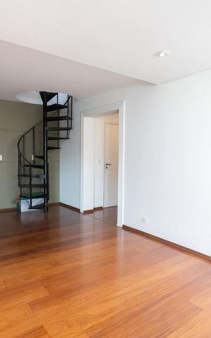 Apartamento à venda com 243m², 3 quartos e 2 vagas Apartamento à venda com 243m², 3 quartos e 2 vagasSala