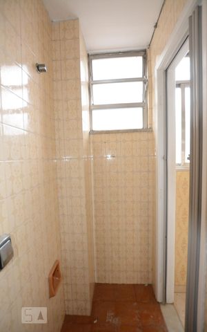 Apartamento para alugar com 96m², 2 quartos e 1 vagaBanheiro  serviço