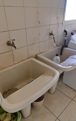 Apartamento à venda com 219m², 4 quartos e 2 vagas Apartamento à venda com 219m², 4 quartos e 2 vagasÁrea de Serviço