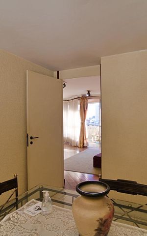 Apartamento à venda com 219m², 4 quartos e 2 vagas Apartamento à venda com 219m², 4 quartos e 2 vagasSala de Jantar