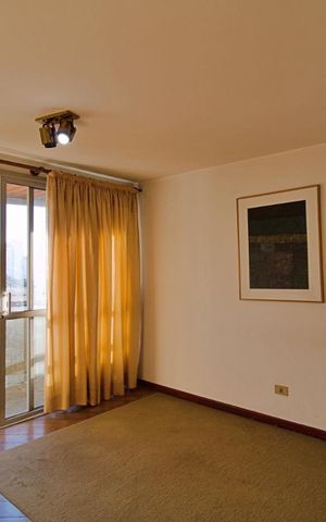 Apartamento à venda com 219m², 4 quartos e 2 vagas Apartamento à venda com 219m², 4 quartos e 2 vagasSala