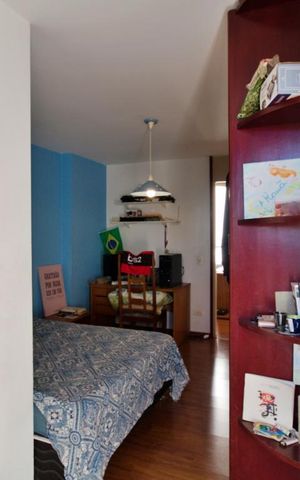 Apartamento à venda com 219m², 4 quartos e 2 vagas Apartamento à venda com 219m², 4 quartos e 2 vagasSuíte 3