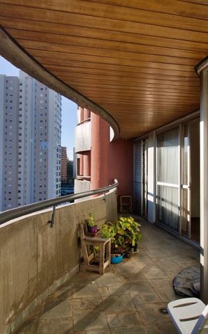 Apartamento à venda com 219m², 4 quartos e 2 vagas Apartamento à venda com 219m², 4 quartos e 2 vagasVaranda da Sala