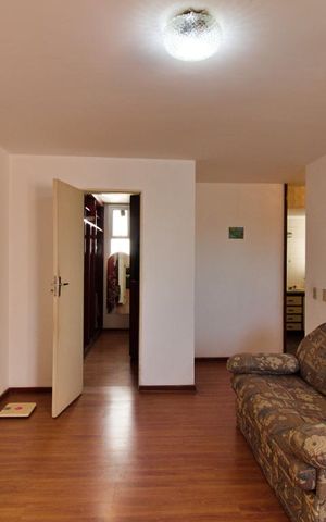 Apartamento à venda com 219m², 4 quartos e 2 vagas Apartamento à venda com 219m², 4 quartos e 2 vagasSuíte 1