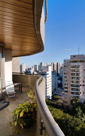 Apartamento à venda com 219m², 4 quartos e 2 vagas Apartamento à venda com 219m², 4 quartos e 2 vagasVaranda da Sala