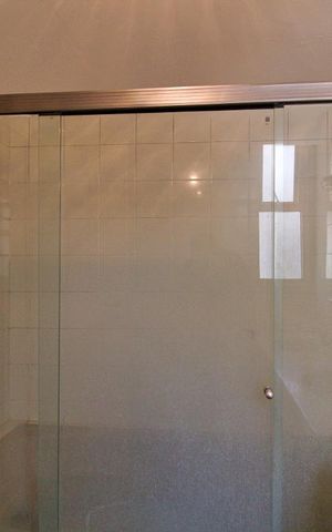 Apartamento à venda com 219m², 4 quartos e 2 vagas Apartamento à venda com 219m², 4 quartos e 2 vagasBanheiro da Suíte 1