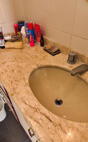 Apartamento à venda com 219m², 4 quartos e 2 vagas Apartamento à venda com 219m², 4 quartos e 2 vagasBanheiro da Suíte 3