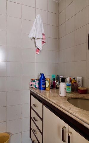 Apartamento à venda com 219m², 4 quartos e 2 vagas Apartamento à venda com 219m², 4 quartos e 2 vagasBanheiro da Suíte 4