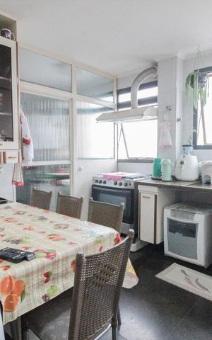 Apartamento à venda com 188m², 3 quartos e 2 vagascozinha