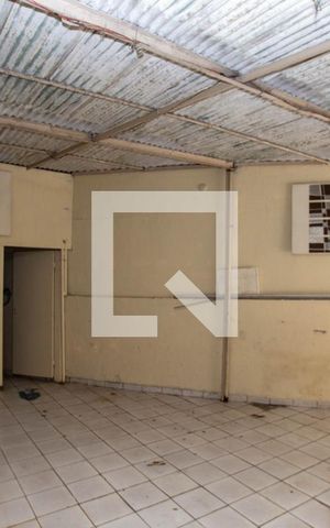 Casa à venda com 241m², 3 quartos e 6 vagas Casa à venda com 241m², 3 quartos e 6 vagasGaragem