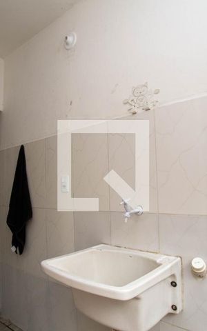 Casa à venda com 241m², 3 quartos e 6 vagas Casa à venda com 241m², 3 quartos e 6 vagasDetalhe da área de serviço