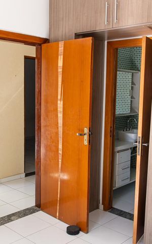 Casa à venda com 120m², 3 quartos e 6 vagas Casa à venda com 120m², 3 quartos e 6 vagasSuite
