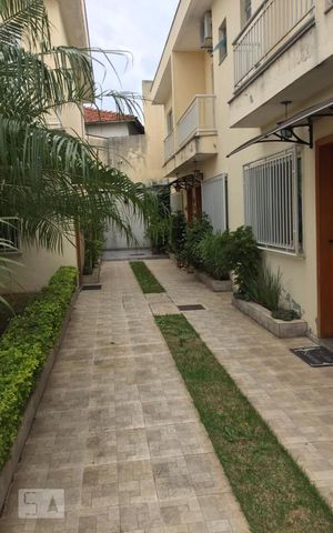 Casa de condomínio à venda com 110m², 3 quartos e 2 vagas Casa de condomínio à venda com 110m², 3 quartos e 2 vagasÁrea comum