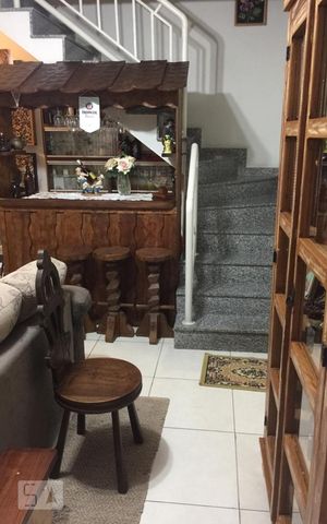 Casa de condomínio à venda com 110m², 3 quartos e 2 vagas Casa de condomínio à venda com 110m², 3 quartos e 2 vagasSala