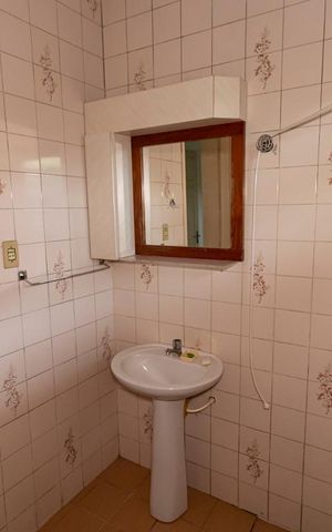 Casa à venda com 219m², 4 quartos e sem vaga1o. Andar - Banheiro 1