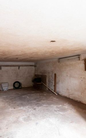 Casa à venda com 219m², 4 quartos e sem vagaGaragem
