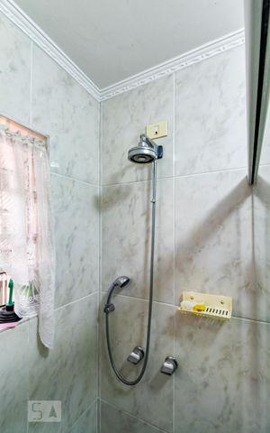 Casa à venda com 170m², 2 quartos e 2 vagas Casa à venda com 170m², 2 quartos e 2 vagasBanheiro da Suíte 2