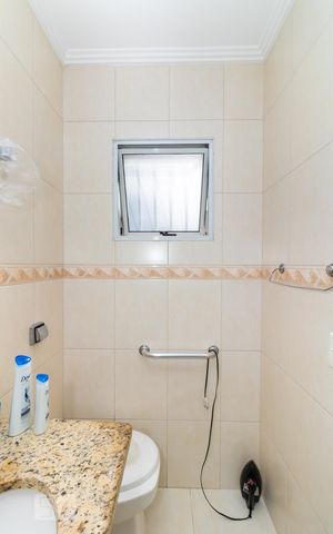Casa à venda com 131m², 3 quartos e 2 vagas Casa à venda com 131m², 3 quartos e 2 vagasBanheiro da Suíte 1