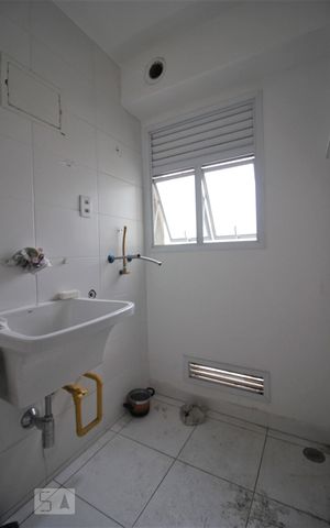 Apartamento para alugar com 70m², 2 quartos e 1 vagaÁrea de Serviço