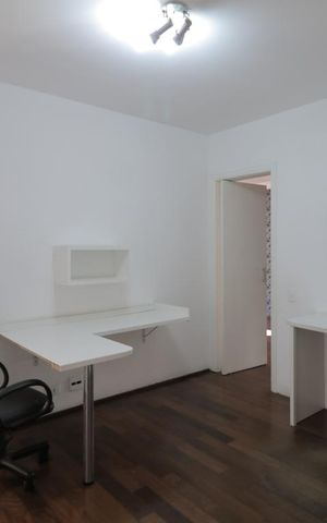 Apartamento à venda com 198m², 3 quartos e 3 vagasEscritório