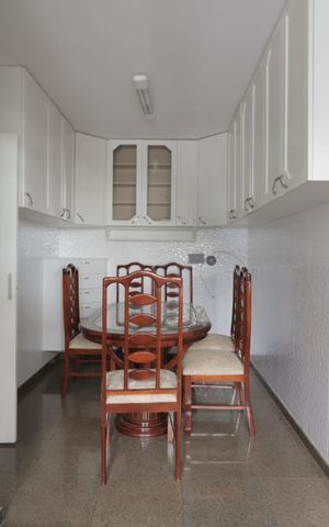 Apartamento à venda com 198m², 3 quartos e 3 vagasCozinha