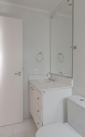 Apartamento à venda com 198m², 3 quartos e 3 vagasBanheiro da Suíte 2