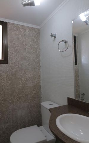 Apartamento à venda com 198m², 3 quartos e 3 vagasLavabo