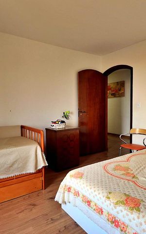 Casa à venda com 300m², 3 quartos e 3 vagasQuarto 2
