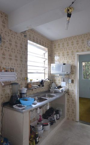 Casa à venda com 306m², 4 quartos e 4 vagas Casa à venda com 306m², 4 quartos e 4 vagasCozinha
