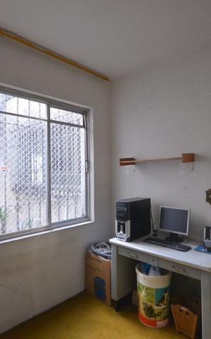Casa à venda com 306m², 4 quartos e 4 vagas Casa à venda com 306m², 4 quartos e 4 vagasEscritório