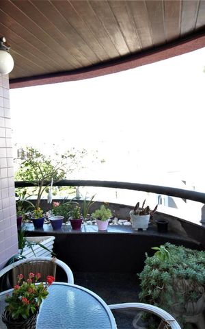 Apartamento à venda com 303m², 3 quartos e 4 vagasVaranda Sala