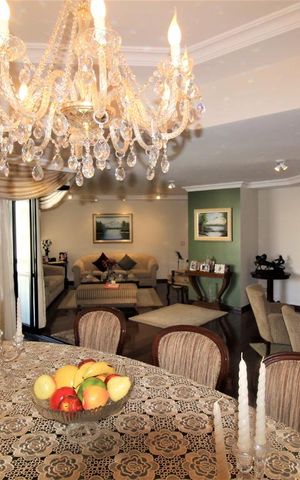 Apartamento à venda com 303m², 3 quartos e 4 vagasSala