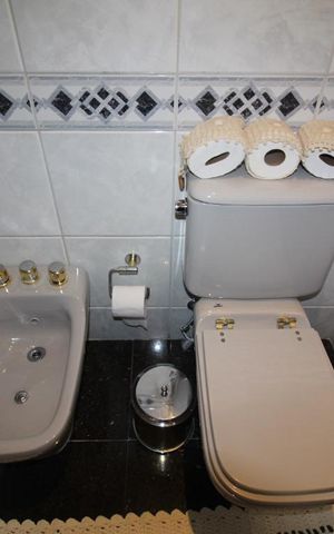 Apartamento à venda com 303m², 3 quartos e 4 vagasBanheiro Suite 2