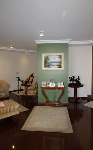 Apartamento à venda com 303m², 3 quartos e 4 vagasSala