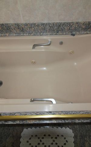 Apartamento à venda com 303m², 3 quartos e 4 vagasBanheiro Suite 3 hidro