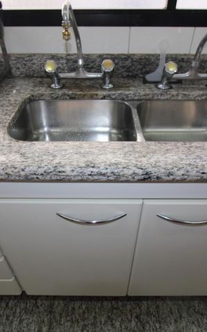 Apartamento à venda com 303m², 3 quartos e 4 vagasCozinha pia