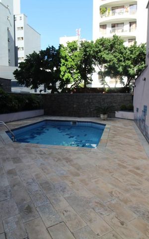 Apartamento à venda com 303m², 3 quartos e 4 vagasPiscina