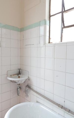 Casa à venda com 150m², 2 quartos e 1 vagaBanheiro de Serviço
