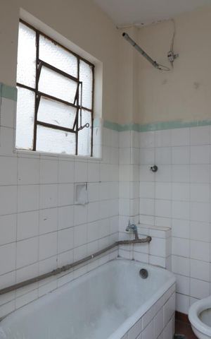 Casa à venda com 150m², 2 quartos e 1 vagaBanheiro de Serviço