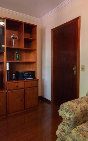 Casa à venda com 424m², 5 quartos e 5 vagasQuarto 3
