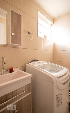 Apartamento para alugar com 32m², 1 quarto e sem vaga Apartamento para alugar com 32m², 1 quarto e sem vagaBanheiro da Suíte
