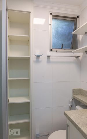 Apartamento à venda com 50m², 2 quartos e 1 vaga Apartamento à venda com 50m², 2 quartos e 1 vagaBanheiro